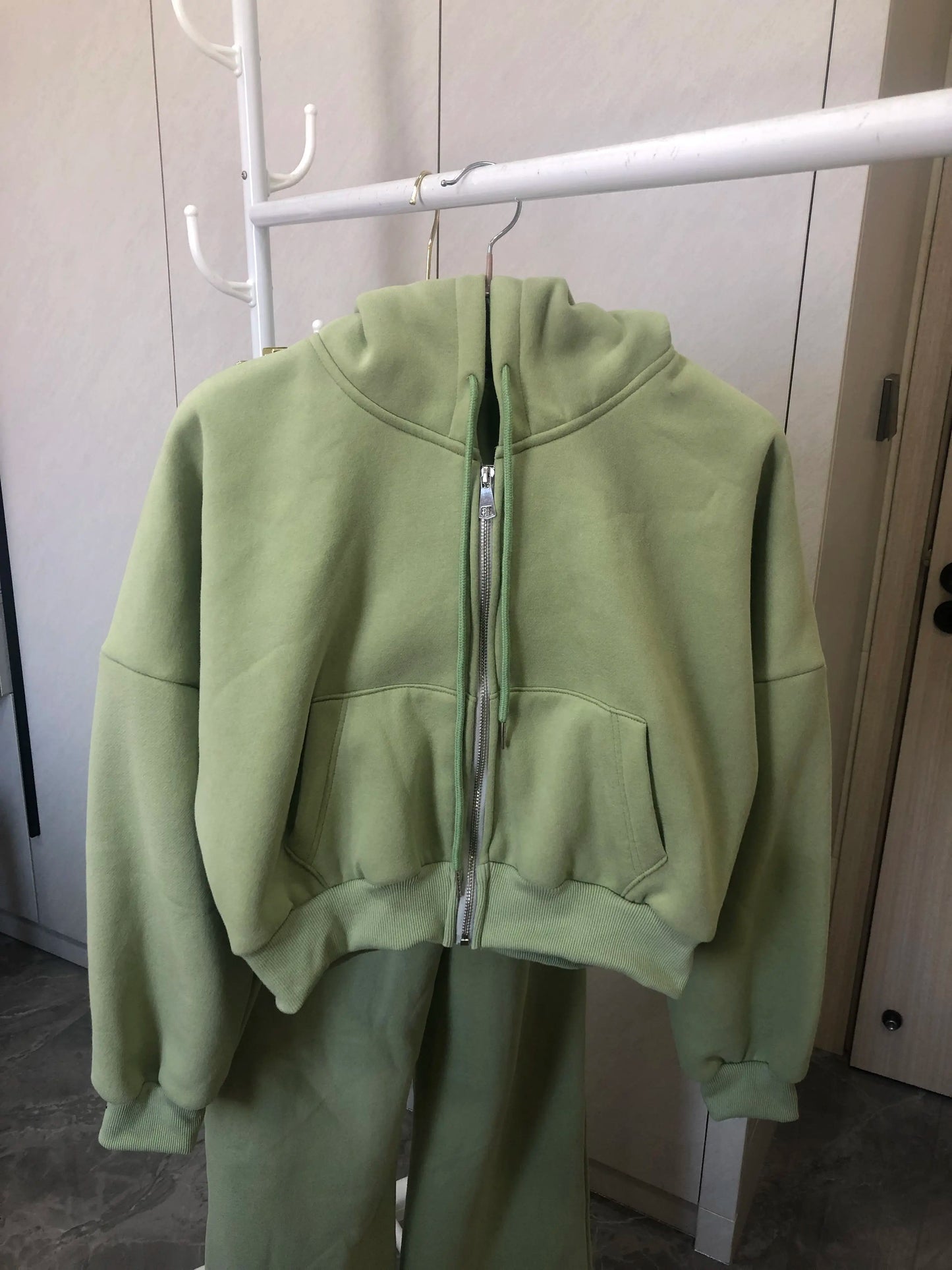 Zipper Hoodie with Wide Leg Pant Two Piece Set for Women Casual Hooded Sweatshirt Tracksuits Sporty Pants Outfit 2 Piece Suits